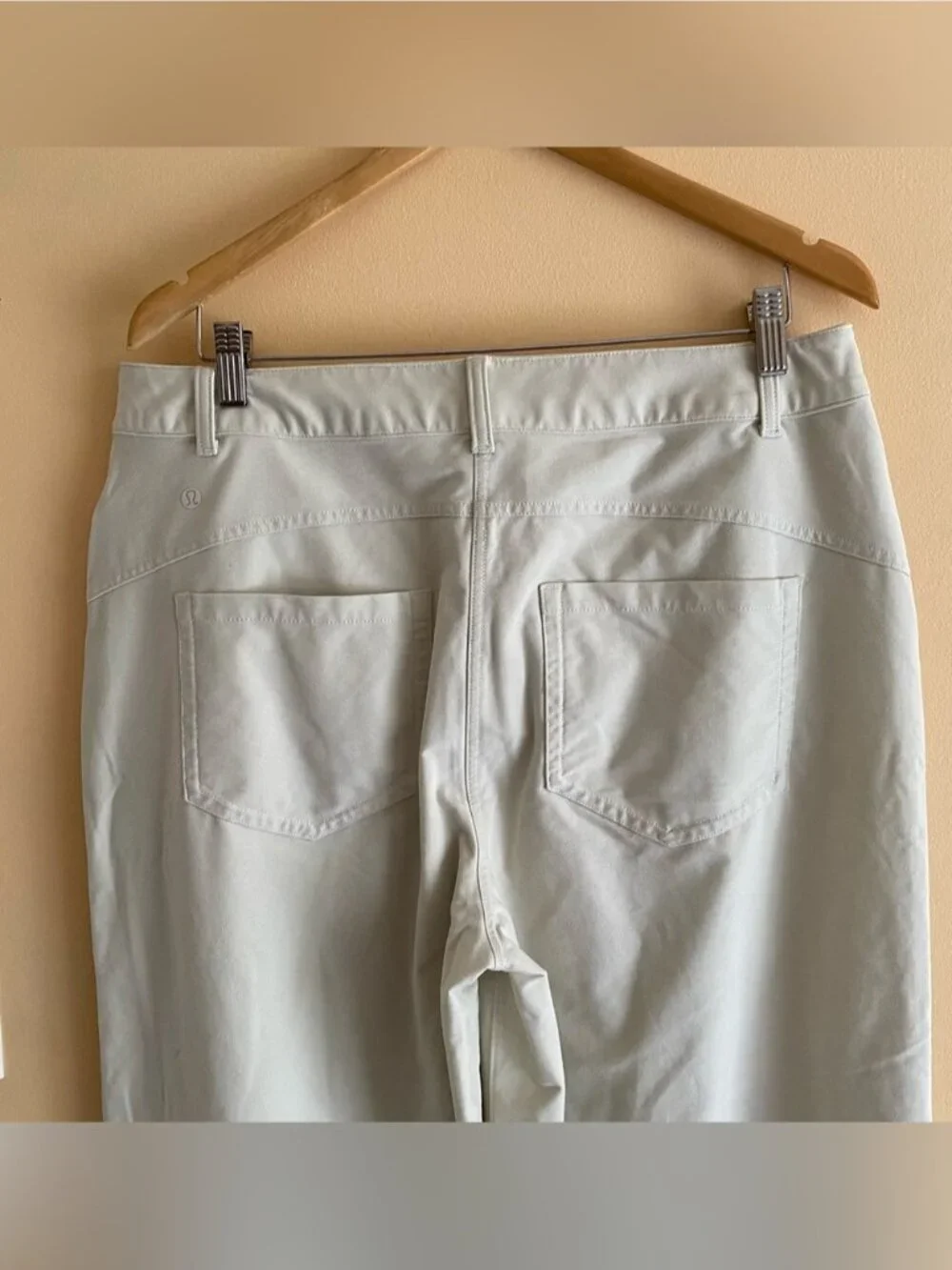 Lululemon City Sleek 5 Pocket High-Rise Wide-Leg Pant Woman 32 Bone Office 2023